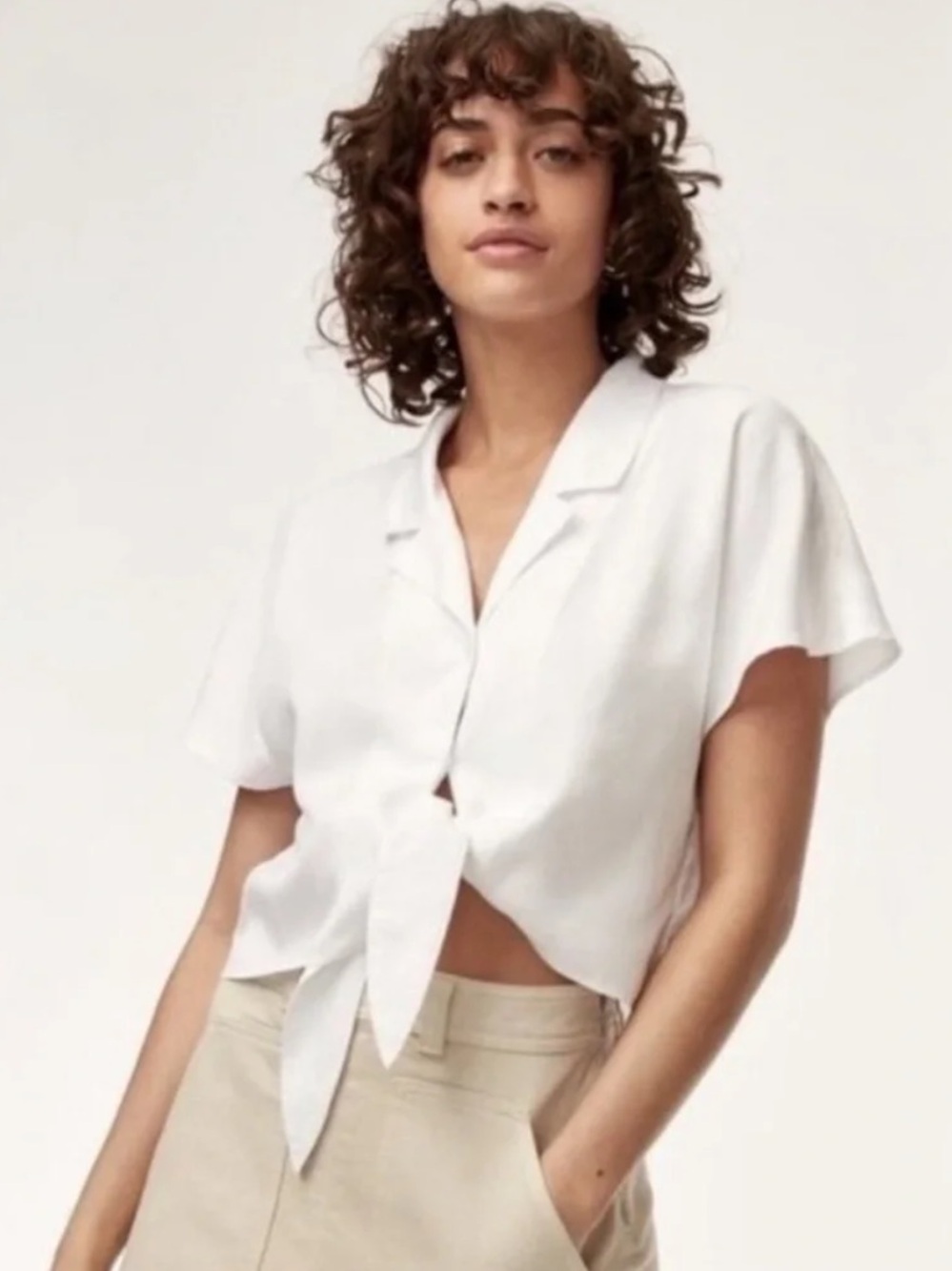 Wilfred Free Aritzia White Tie Front Blouse Short Sleeve Cropped Top Small